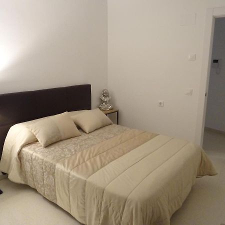 Apartamento Plaza San Benito 4 Apartment กาลาตายุด ภายนอก รูปภาพ